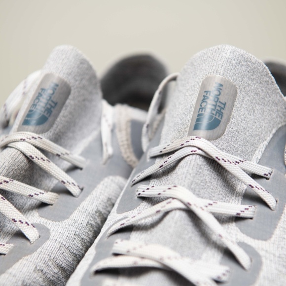 North Face Men's Sz 14 VECTIV Escape Knit Trail Running Shoes Gray / White - Picture 3 of 8